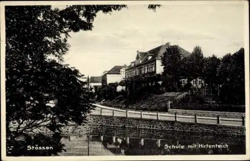 Ak Stößen Burgenlandkreis, Schule, Hirtenteich