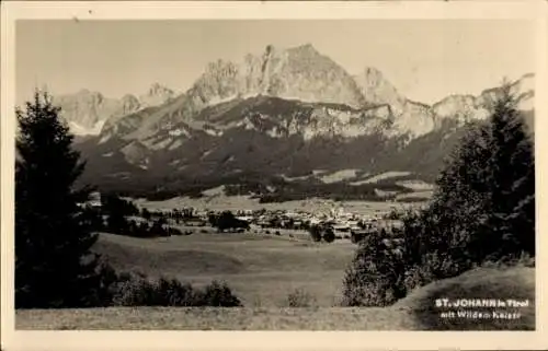 Ak Sankt Johann in Tirol, Gesamtansicht, Wilder Kaiser