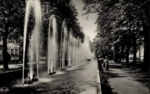 Ak Dresden, Internationale Hygiene-Ausstellung 1930, Fontänen, Hundertbrunnenstraße