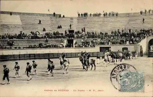 Ak Béziers Hérault, Arenes de Beziers, Le Paseo