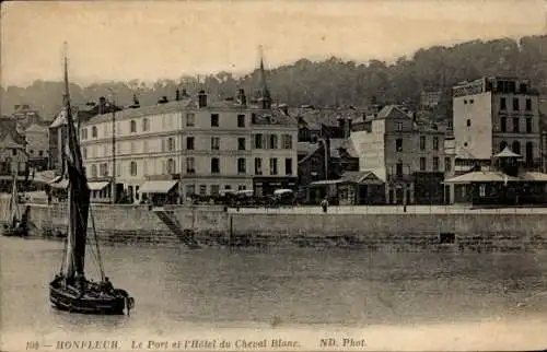 Ak Honfleur Calvados, Hafen, Hotel du Cheval Blanc