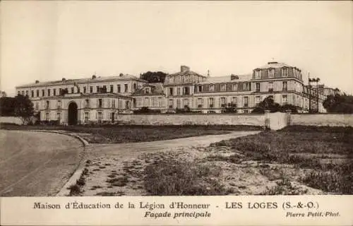 Ak Les Loges Yvelines, Maison d'Education de la Legion d'Honneur, Facade Principale