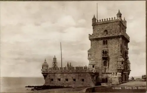 Ak Lisboa Lissabon Portugal, Torre de Belem, Tor am Meer