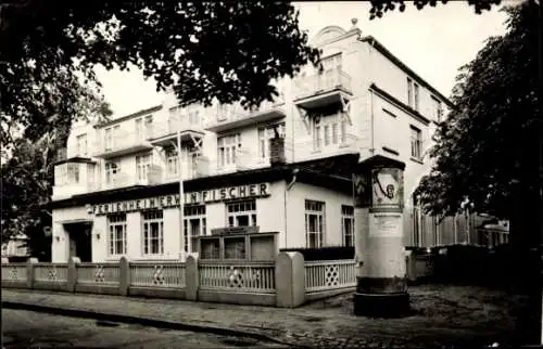 Ak Kühlungsborn, Ferienheim Erwin Fischer, Litfaßsäule