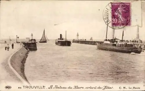 Ak Trouville Calvados, Boote verlassen das Pier