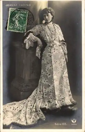 Ak Schauspielerin Jeanne Hading, Portrait