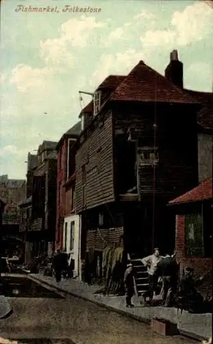 Ak Folkestone Kent Südostengland, Blick auf den Fischmarkt, Straße, Häuser