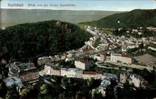 Ak Karlovy Vary Karlsbad Stadt, Blick von der Franz Josefshöhe