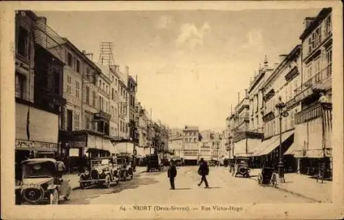 Ak Niort Deux Sèvres, Rue Victor Hugo