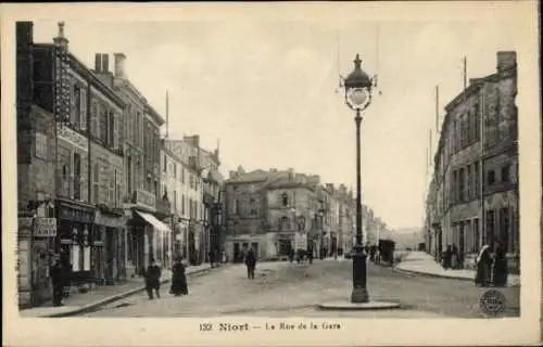 Ak Niort Deux Sèvres, Rue de la Gare