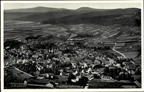 Ak Deidesheim Pfalz, Gesamtansicht der Stadt, Fliegeraufnahme