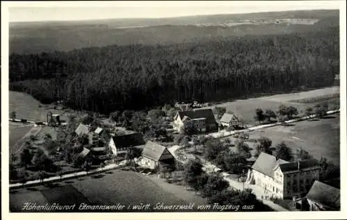 Ak Ettmannsweiler Simmersfeld Schwarzwald, Gasthof Grüner Baum, Fliegeraufnahme