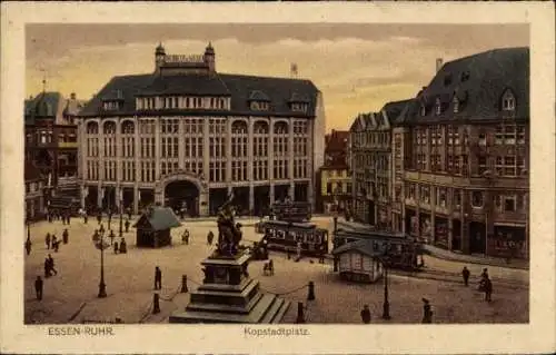 Ak Essen im Ruhrgebiet, Kopstadtplatz, Denkmal, Straßenbahnen