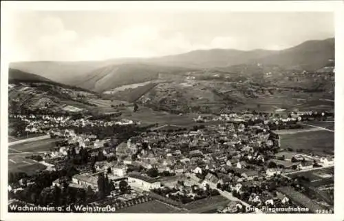 Ak Wachenheim an der Weinstraße Pfalz, Fliegeraufnahme