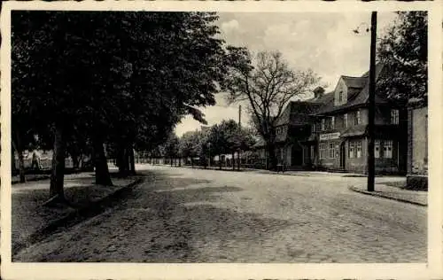 Ak Brottewitz Mühlberg an der Elbe, Weidners Gasthof, Gefallenenehrenmal