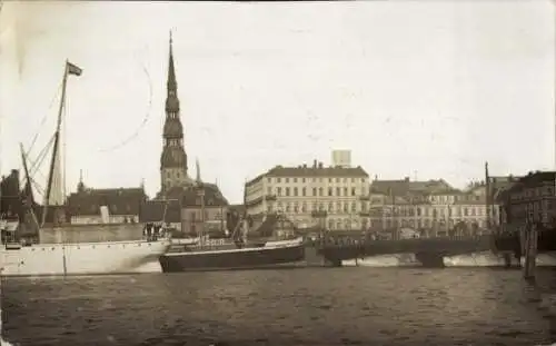 Foto Ak Riga Lettland, Hafen, Schiffe