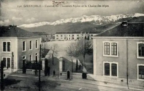 Ak Grenoble Isère, Alpine Hunters Barracks, Alpen