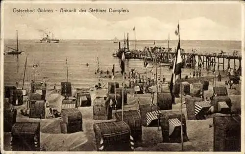 Ak Ostseebad Göhren auf Rügen, Ankunft des Stettiner Dampfers, Strandkörbe