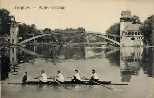 Ak Berlin Treptow, Abtei-Brücke, Ruderer