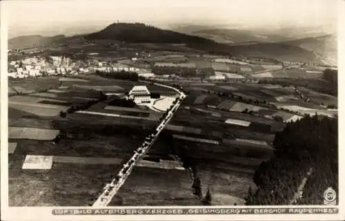 Ak Altenberg im Osterzgebirge, Geisingberg mit Berghof Raupennest, Fliegeraufnahme