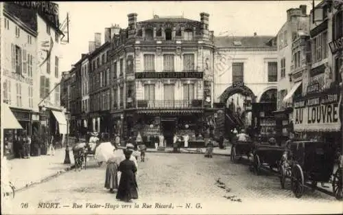 Ak Niort Deux Sèvres, Rue Victor Hugo, Rue Ricard