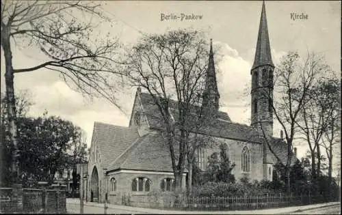 Ak Berlin Pankow, Seitenansicht der Kirche, Straßenpartie