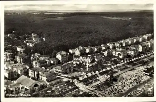 Ak Ostseebad Bansin auf Usedom, Gesamtansicht, Fliegeraufnahme