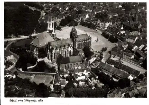 Ak Erfurt in Thüringen, Fliegeraufnahme, Dom, Severikirche