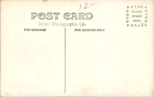 Foto Ak Small Horn Shark and egg