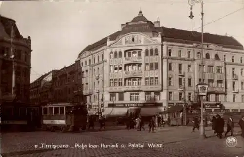 Ak Timișoara Temesvár Temeswar Rumänien, Piata Ioan Huniadi cu Palatul Weisz