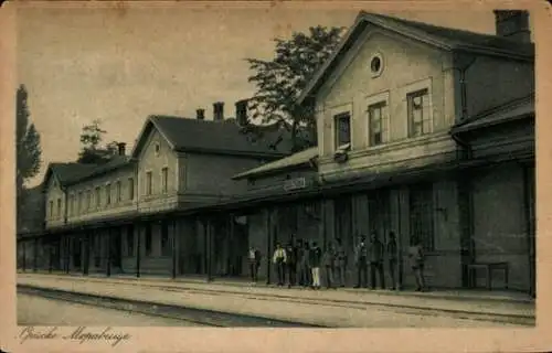 Ak Moravice Serbien?, Bahnhof, Bahnsteig, Soldaten