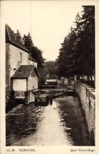 Ak Nemours Seine-et-Marne, Quai Victor-Hugo