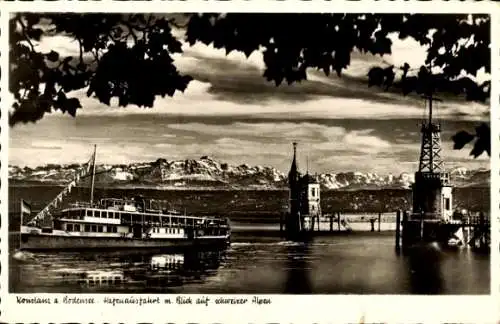 Ak Konstanz am Bodensee, Hafenausfahrt, Schweizer Alpen, Leuchtturm, Schiff