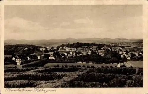 Ak Herrnhut in der Oberlausitz, Blick vom Hutberg auf die Ortschaft