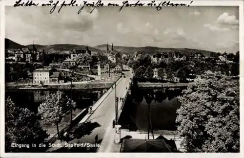 Ak Saalfeld an der Saale Thüringen, Eingang in die Stadt, Brücke