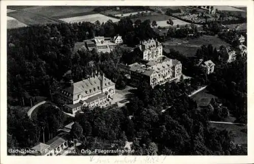 Ak Bad Steben im Frankenwald Bayern, Fliegeraufnahme vom Kurhaus und Schlosshotel