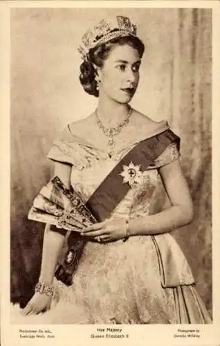 Ak Königin Elizabeth II, Portrait, Fächer