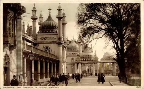 Ak Brighton und Hove East Sussex England, Pavillon, Indian Gateway