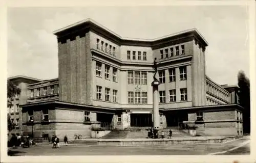 Ak Hradec Králové Königgrätz Stadt, Skoly