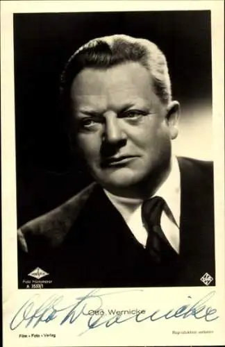 Ak Schauspieler Otto Wernicke, Portrait im Anzug, Ufa Film, Autogramm