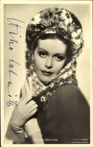 Ak Schauspielerin Sybille Schmitz, Portrait, Autogramm, Handschuhe, Kopftuch