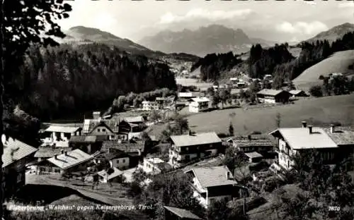 Ak Fieberbrunn in Tirol, Gesamtansicht, Kaisergebirge