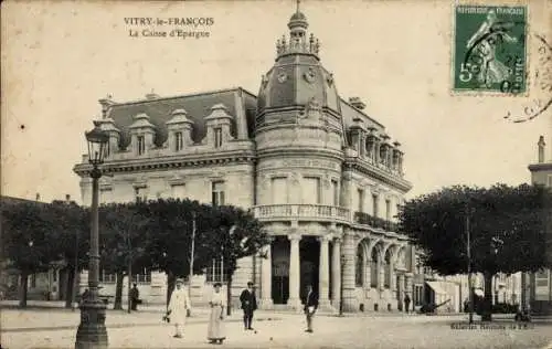 Ak Vitry le François Marne, La Caisse d'Epargne