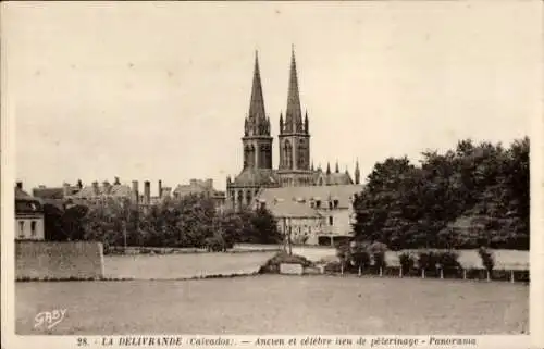 Ak La Delivrande Calvados, Ancien et celebre lieu de peterinage, Panorama