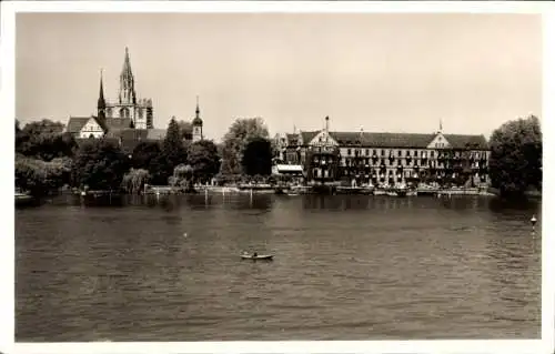 Ak Konstanz am Bodensee, Blick über das Wasser auf das Insel Hotel