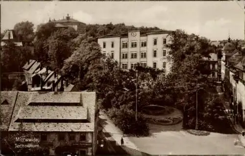 Ak Mittweida in Sachsen, Straßenpartie am Technikum, Wohnhaus Langemarckplatz 11