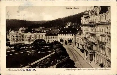 Ak Mariánské Lázně Marienbad Reg. Karlsbad, Kirchenplatz mit neuen Parkanlagen