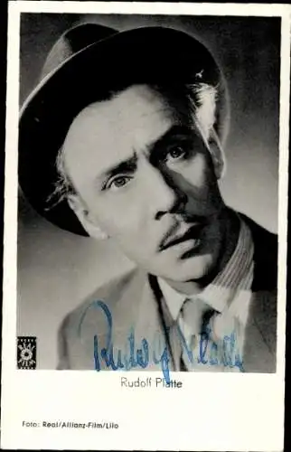 Ak Schauspieler Rudolf Platte, Portrait, die Dritte von rechts, Hut, Autogramm