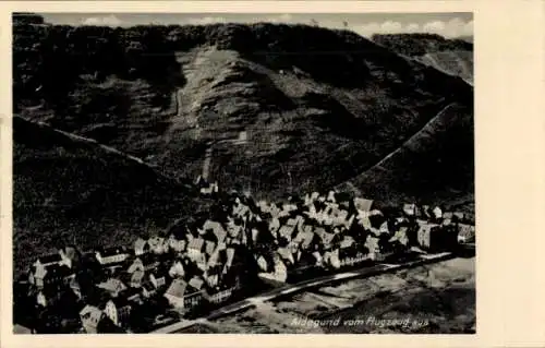 Ak Sankt Aldegund an der Mosel, Fliegeraufnahme