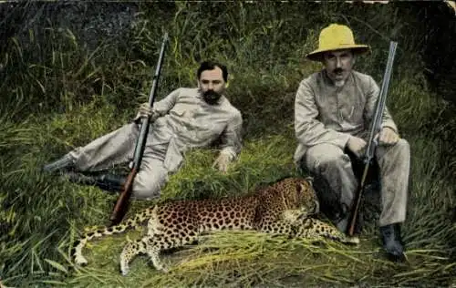 Ak Erlegter Leopard, Ost Afrika, Zwei Jäger, Kolonialzeit